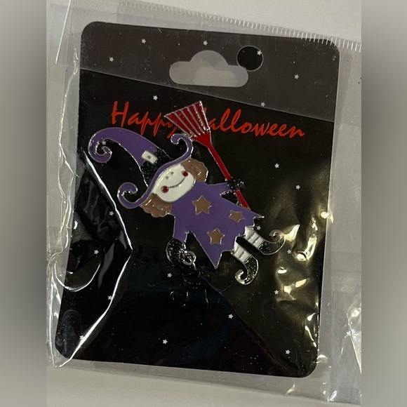 NEW Halloween Witch Brooch. - Picture 1 of 2